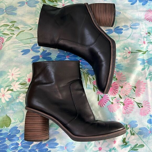 Korks Destiny Booties - 8.5 - Picture 1 of 10